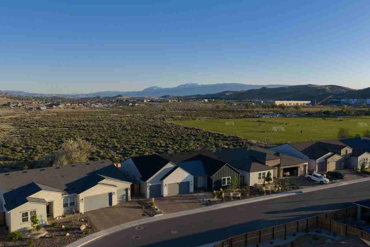 1561 Evangeline Dr - Photo 6 of 25