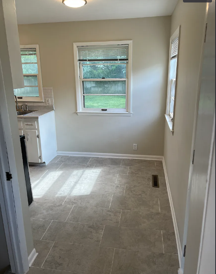 7515 E Gilbert St - Photo 4 of 14