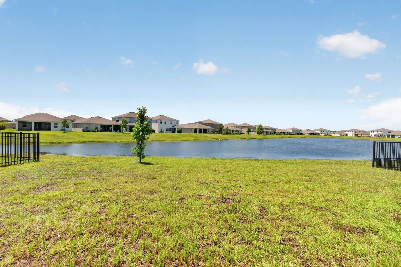 152 Bright Ibis Ave - Photo 3 of 50