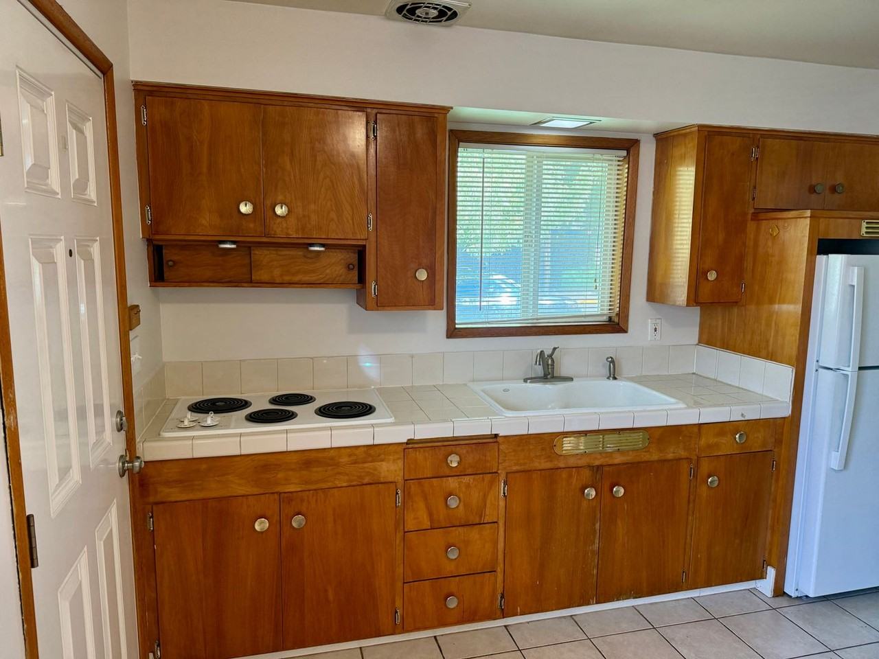 7123 N Maryland Ave - Photo 5 of 13