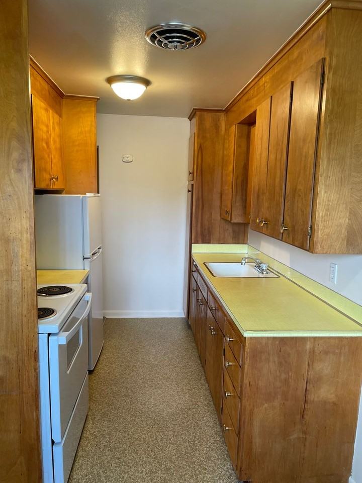 5127COLBYAVE - Photo 7 of 30