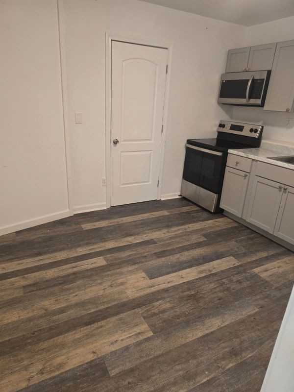 46 Anton Dr - Photo 2 of 12