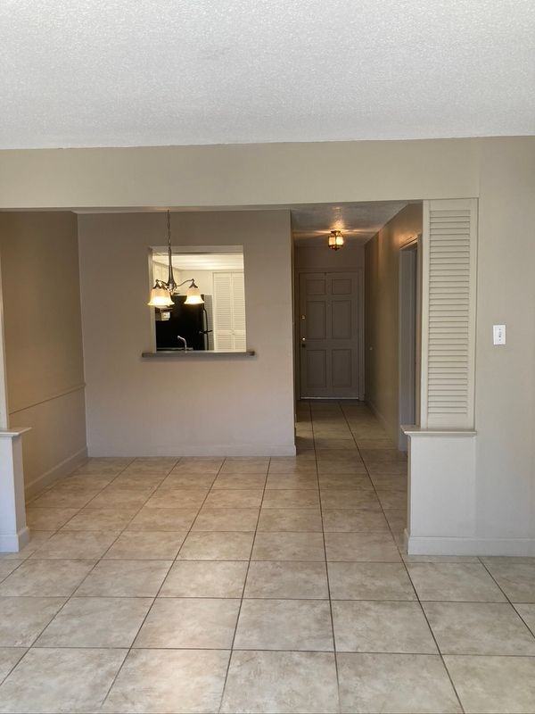 3320 N Arnoult Rd ##110 - Photo 5 of 19