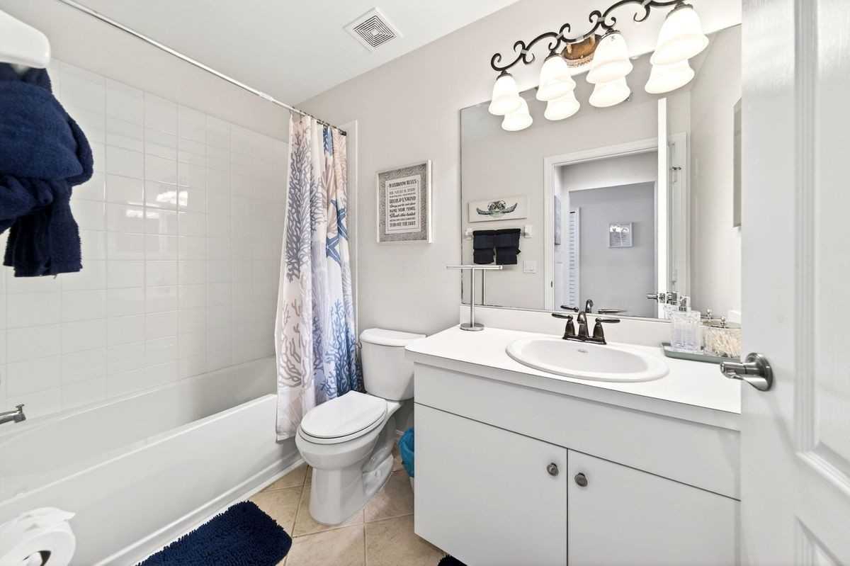 16635 Lake Circle Dr ##613 - Photo 4 of 37