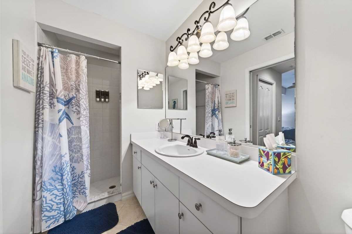 16635 Lake Circle Dr ##613 - Photo 7 of 37