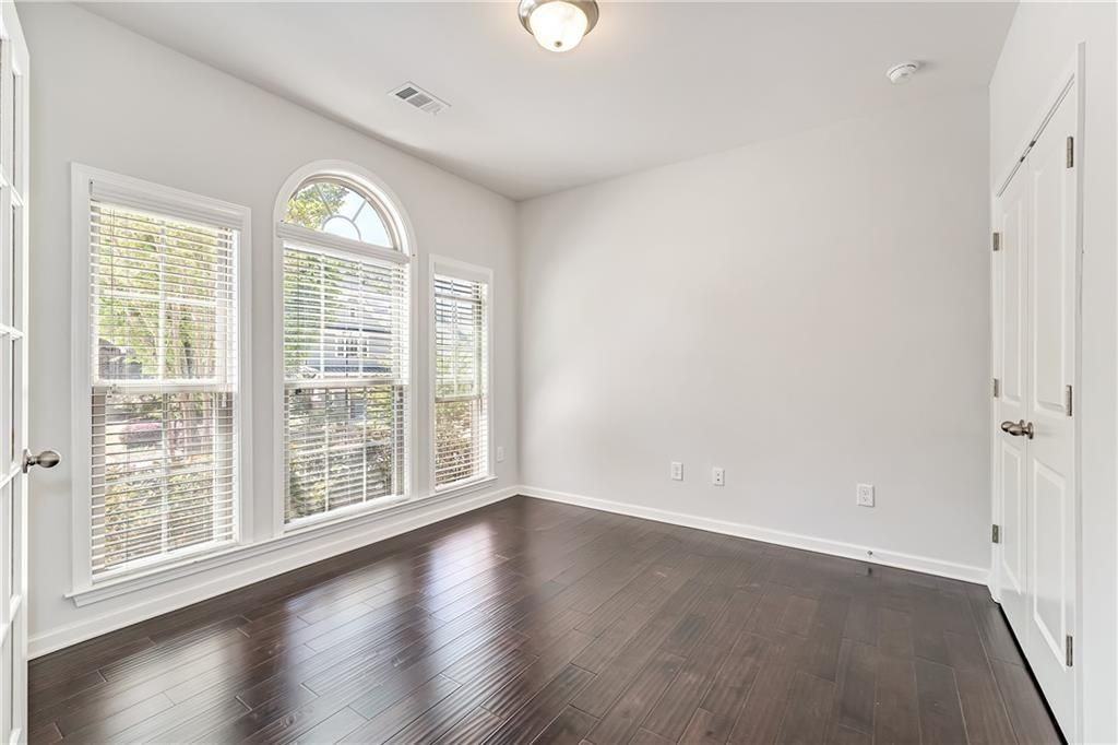 850 Grove Valley Dr - Photo 3 of 21