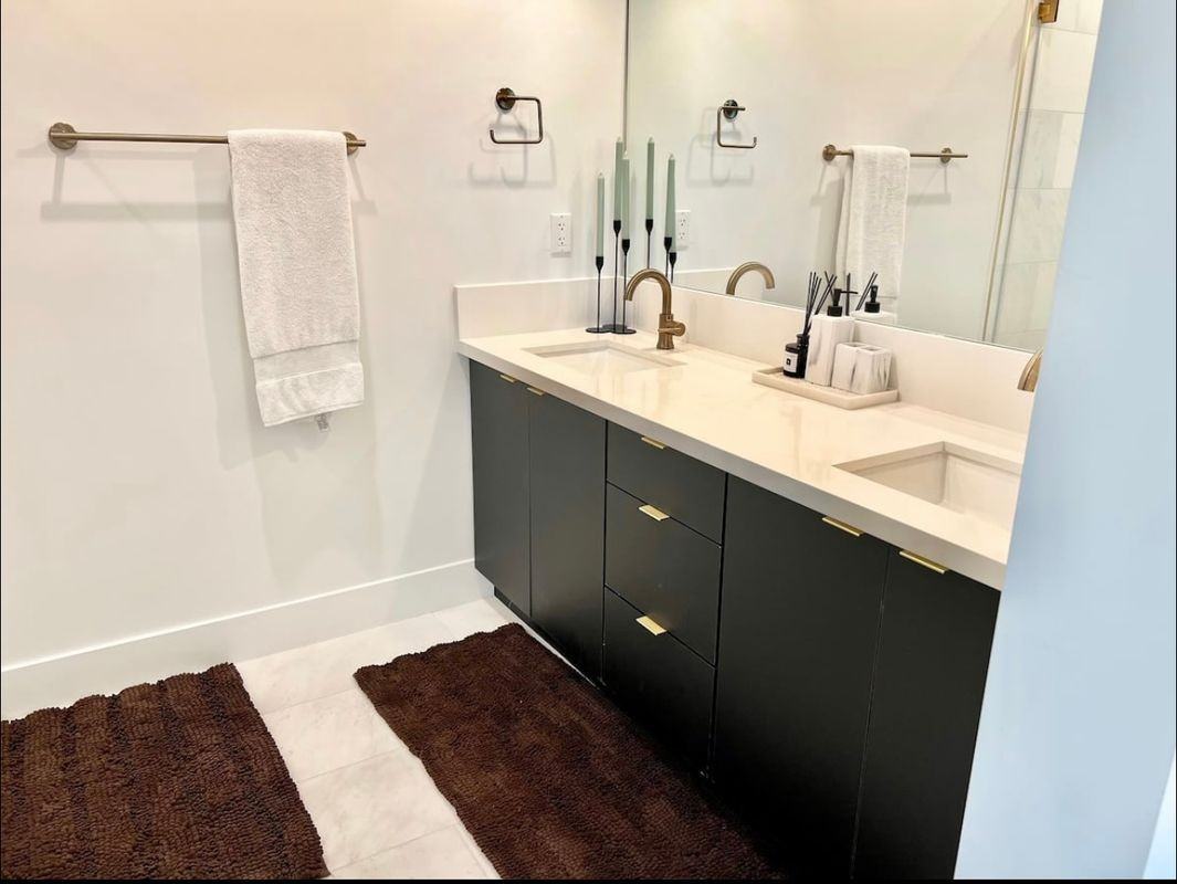 11326 Victory Blvd - Photo 6 of 7