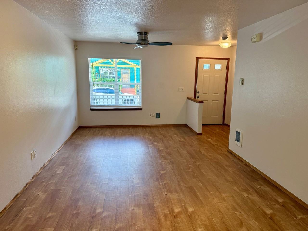 1123 Ne Emerson St - Photo 6 of 14
