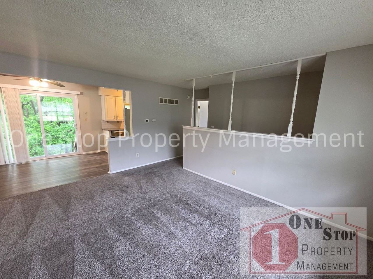411 Ne Westwind Dr #A - Photo 2 of 21