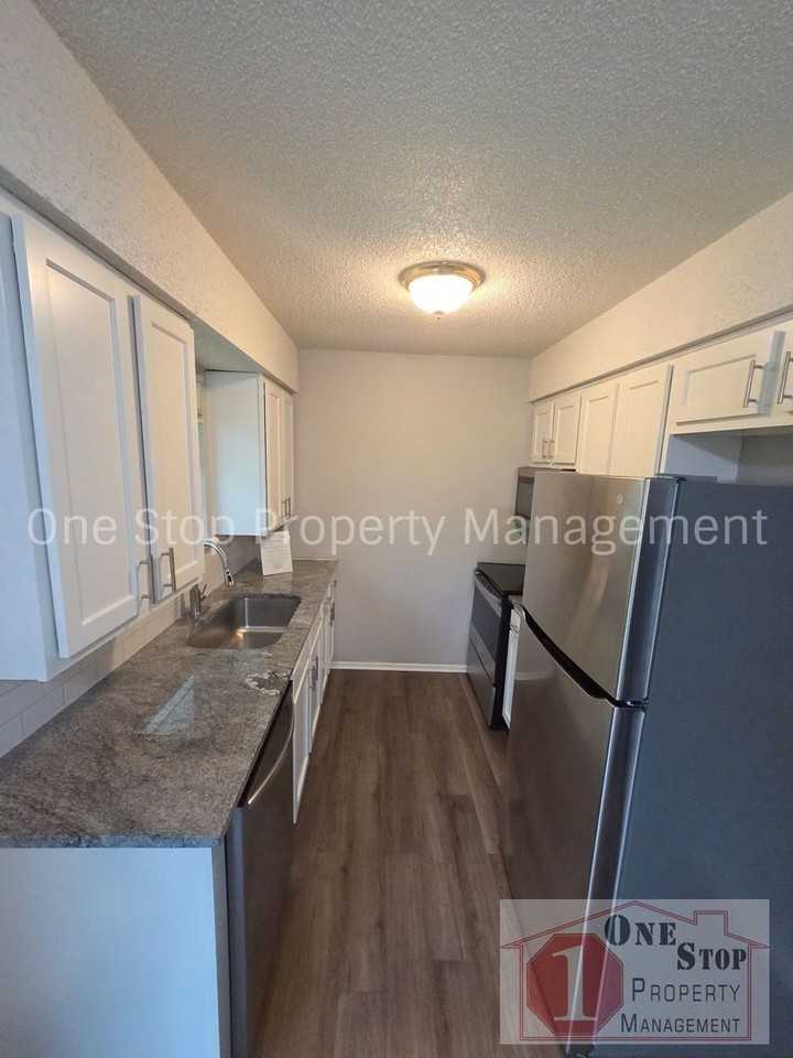 411 Ne Westwind Dr #A - Photo 7 of 21