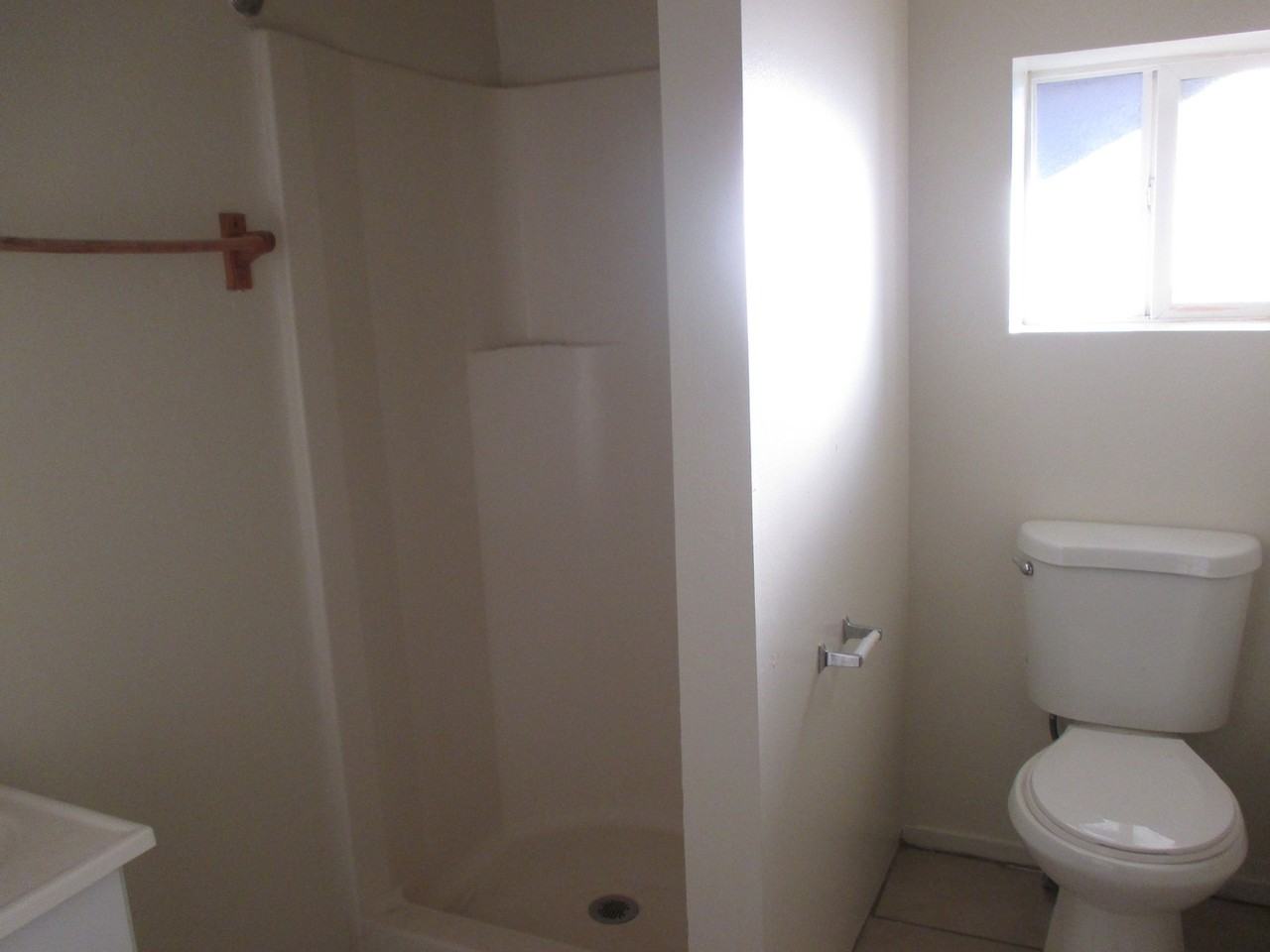 645 E St - Photo 6 of 11