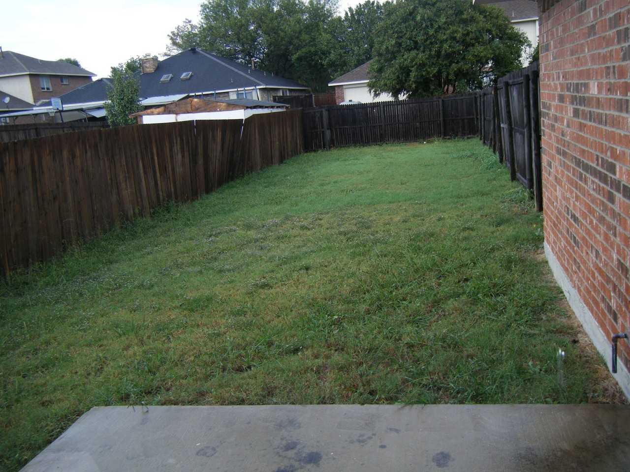 737 Eldorado Dr - Photo 2 of 10
