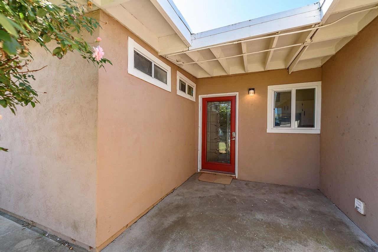 3331 Ancurza Way - Photo 2 of 42