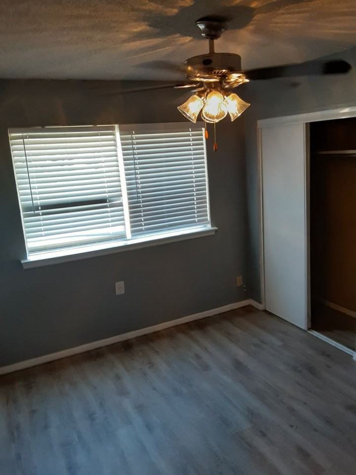 2019 Deerfield Dr - Photo 5 of 7