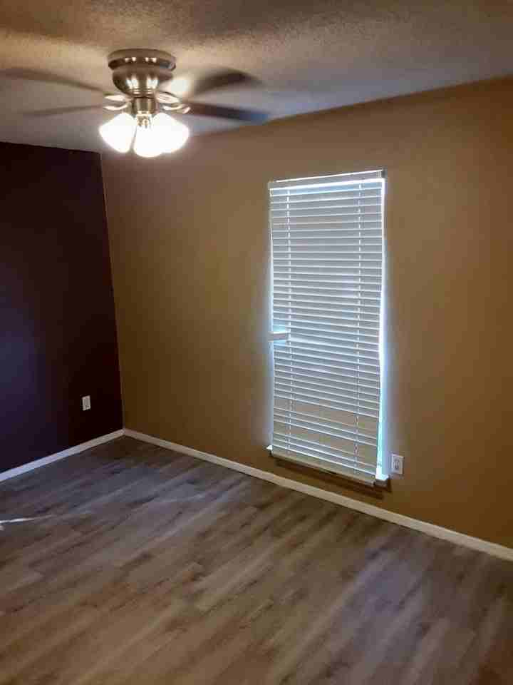 2019 Deerfield Dr - Photo 6 of 7