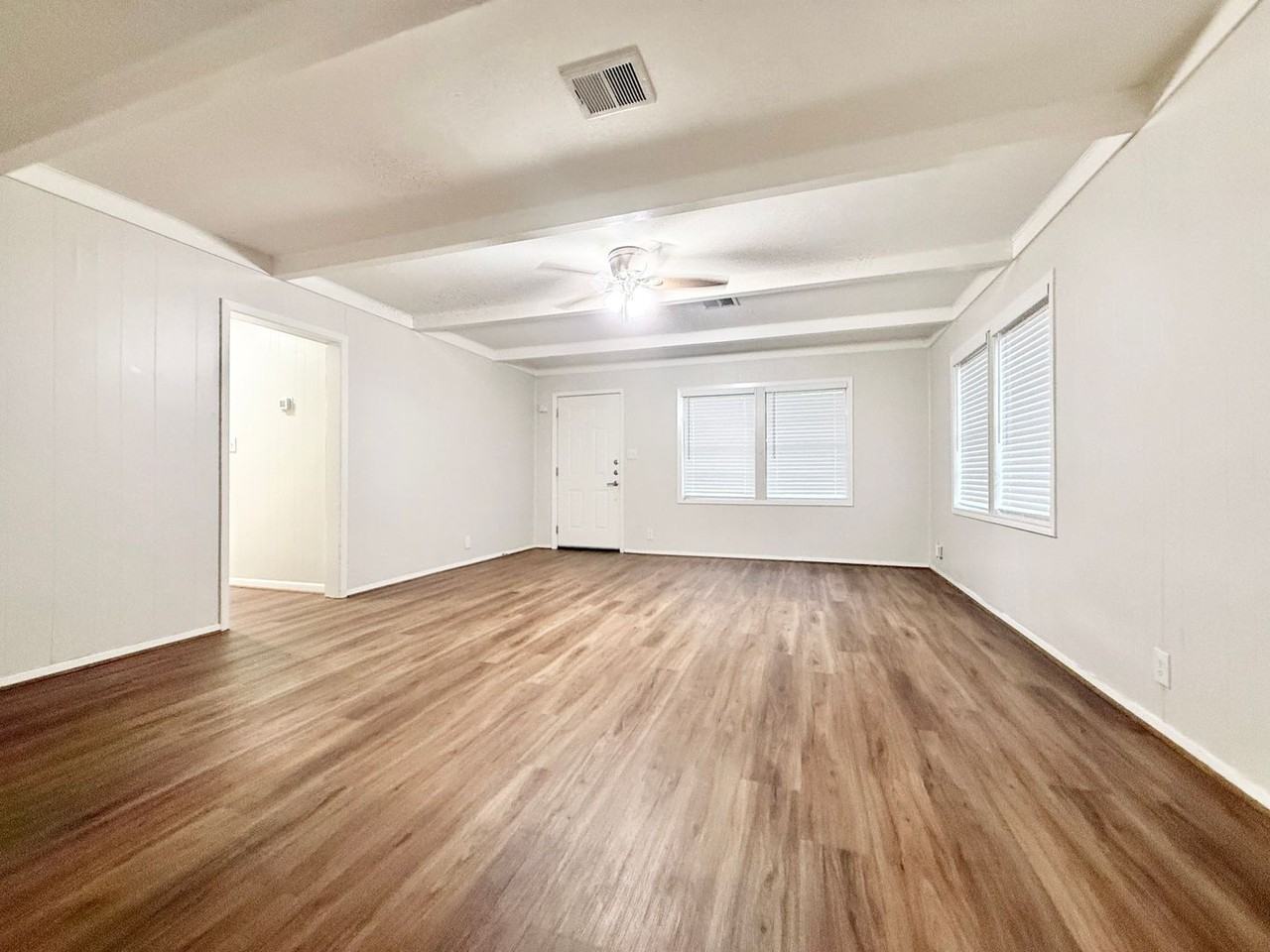 310 S Shanks St - Photo 3 of 19