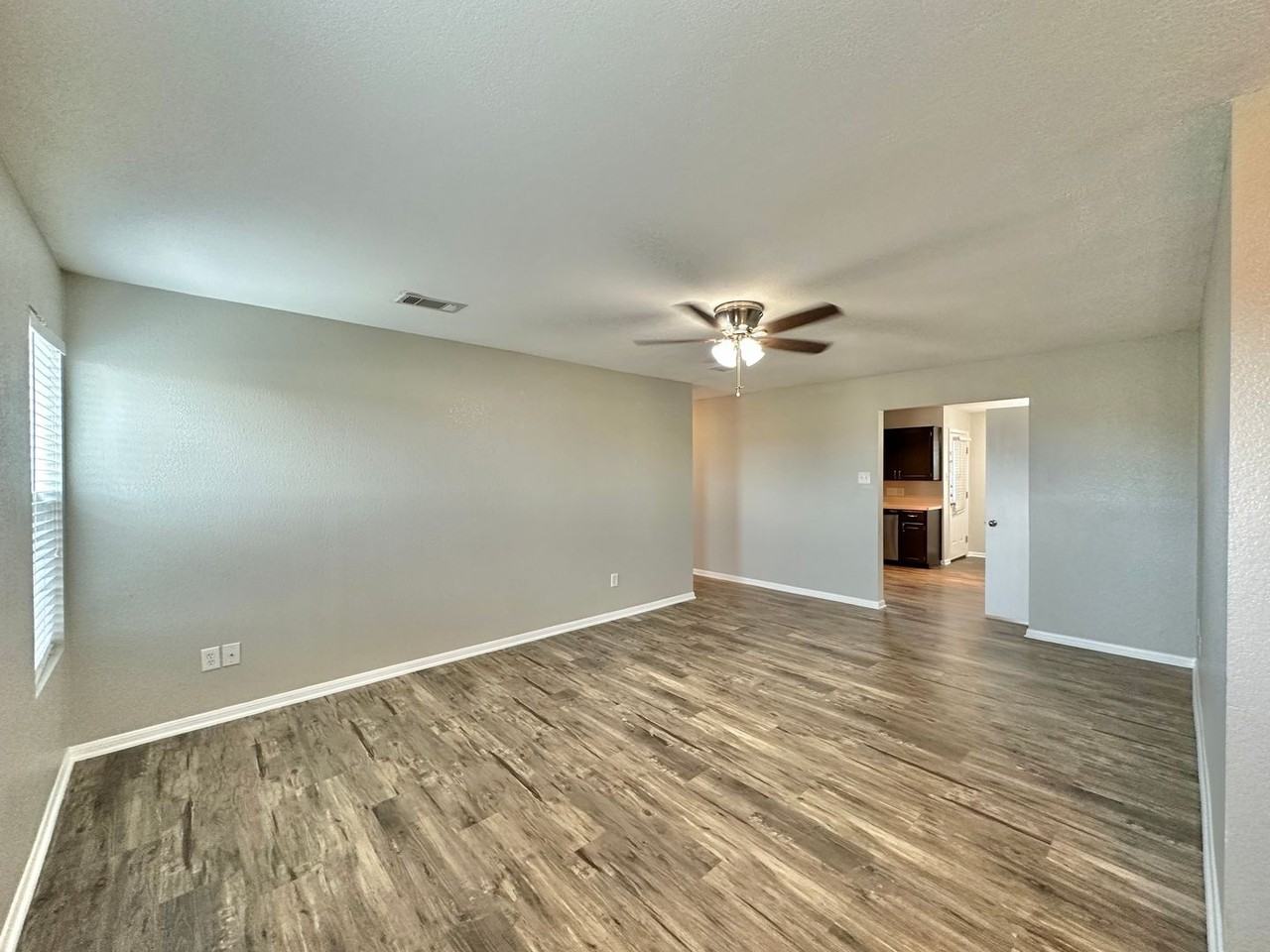 3000 Indy Dr - Photo 2 of 31