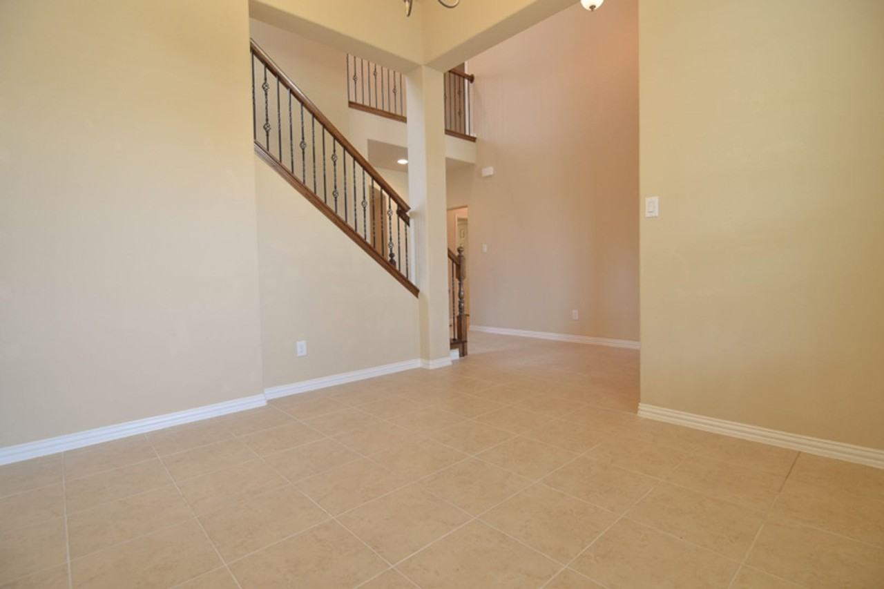 4011 Gloucester Dr - Photo 5 of 24