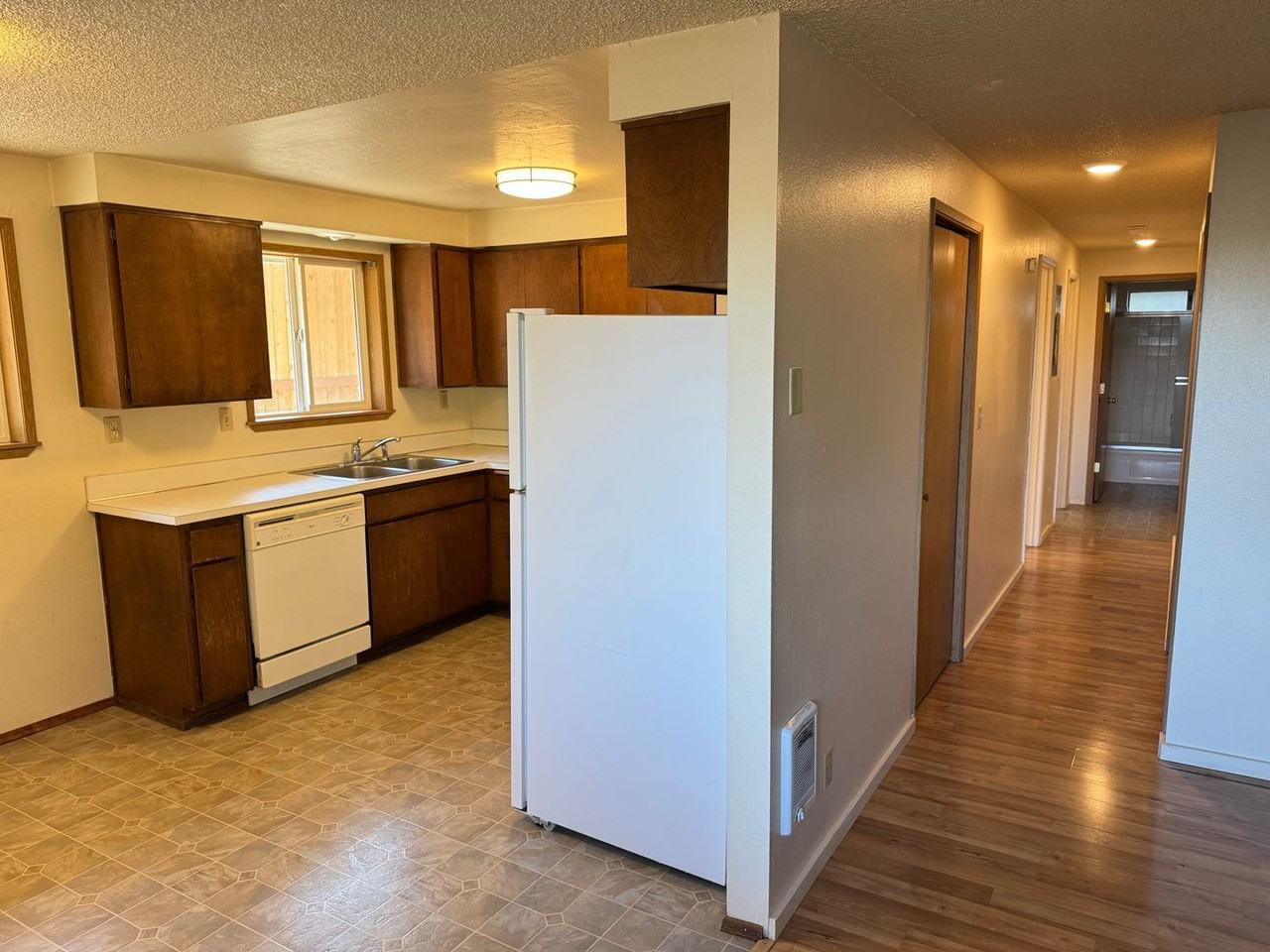 517 Janus St - Photo 5 of 25