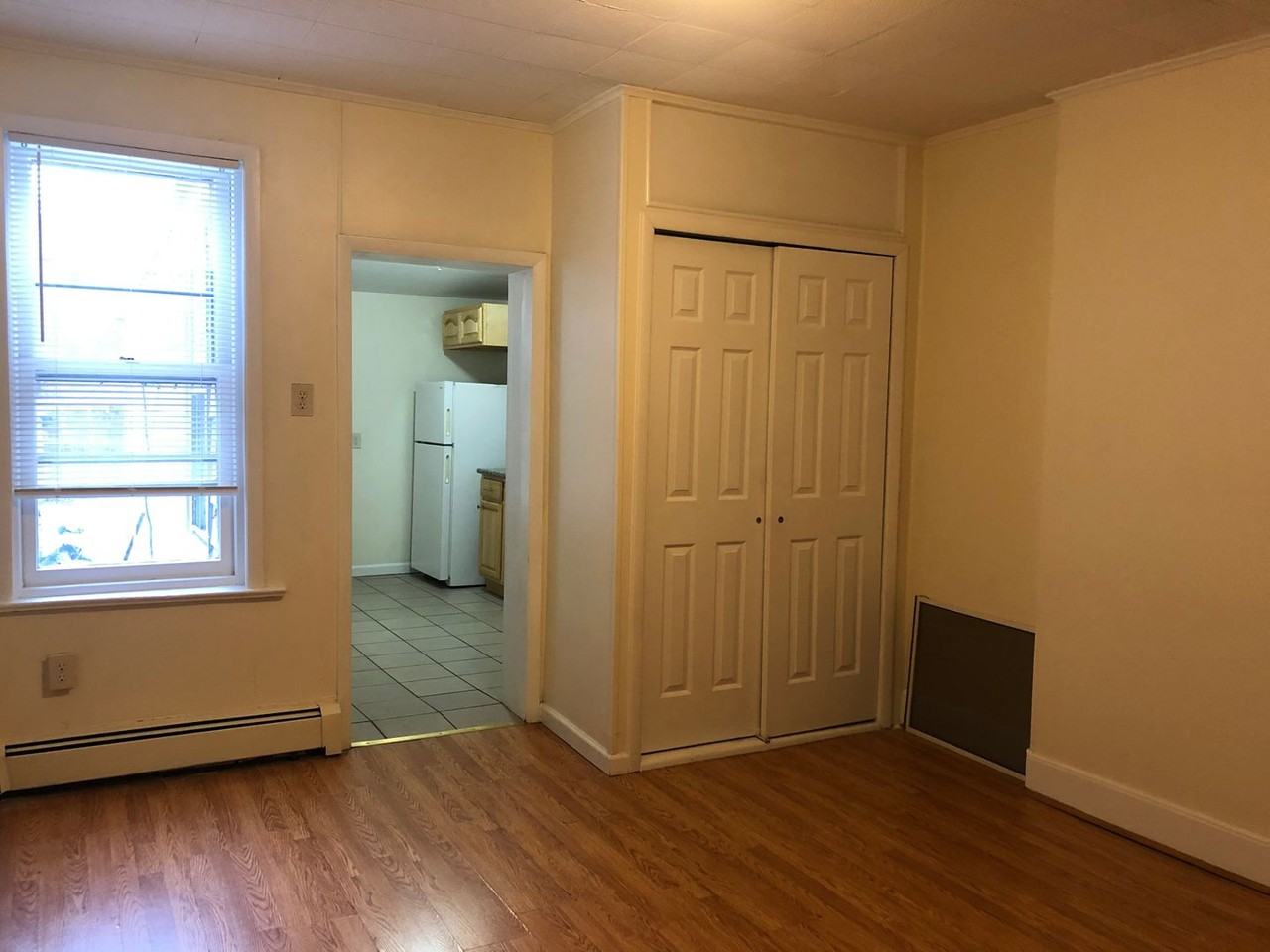 136 Barnt Ave - Photo 3 of 13