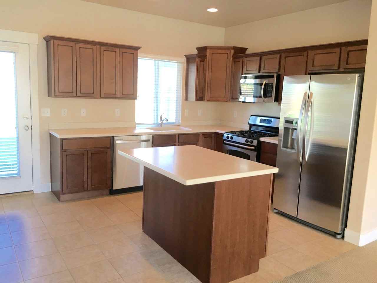 1077 E Quarry View Way - Photo 2 of 13