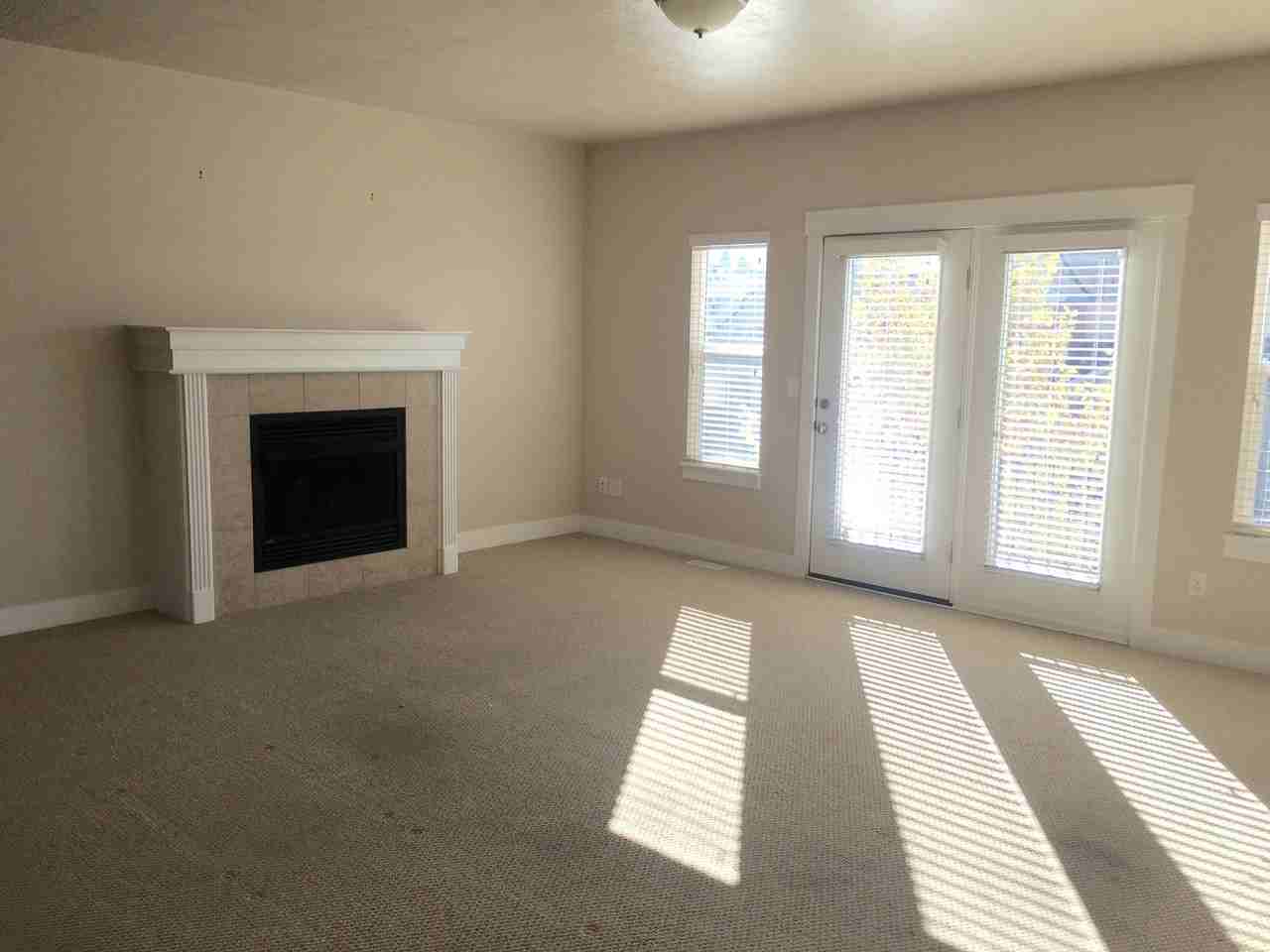 1077 E Quarry View Way - Photo 3 of 13