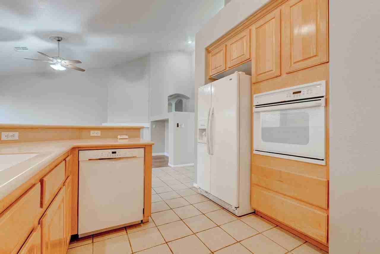 2294 Tedesca Dr - Photo 7 of 36