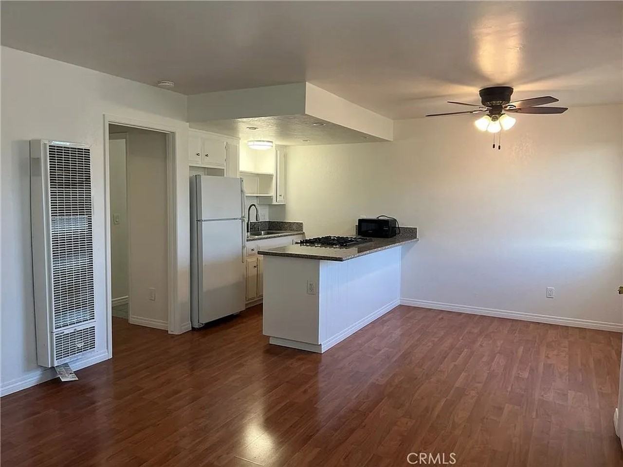 1189 Santa Ynez Ave Apt B - Photo 3 of 9