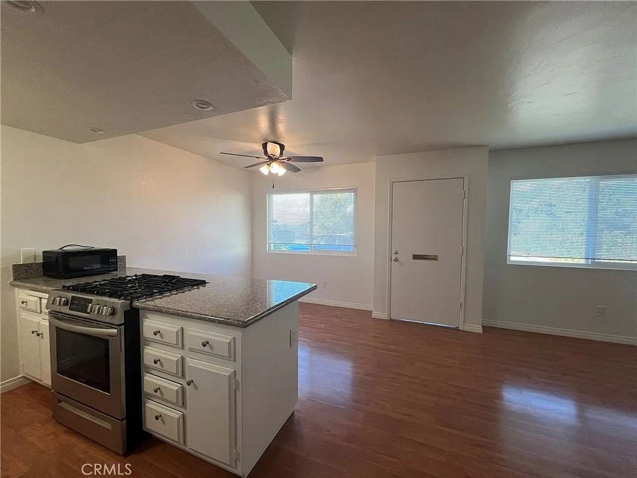 1189 Santa Ynez Ave Apt B - Photo 4 of 9