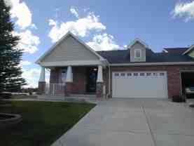 400 Sterling Dr - Photo 1 of 1