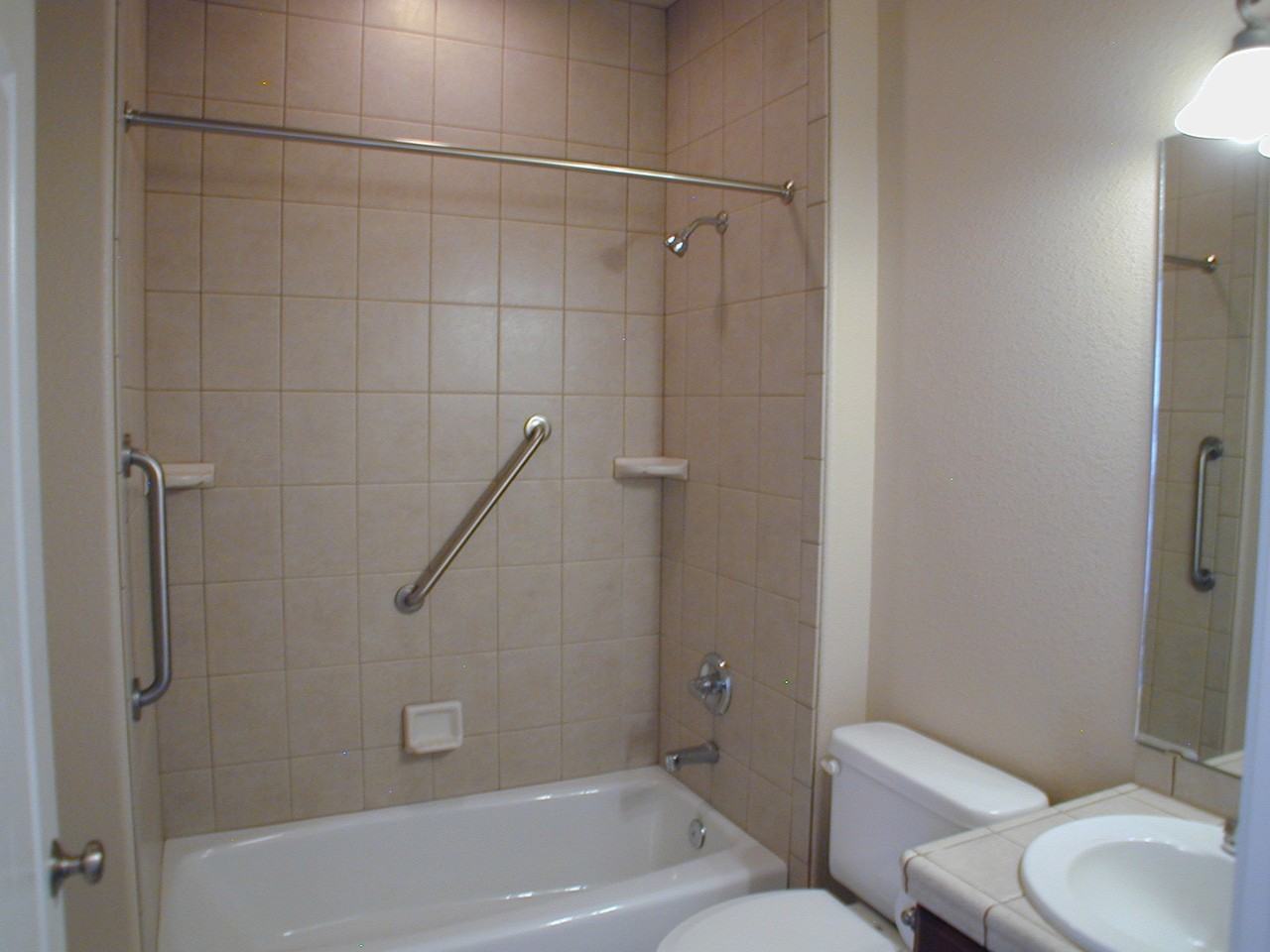 400 Sterling Dr - Photo 5 of 28