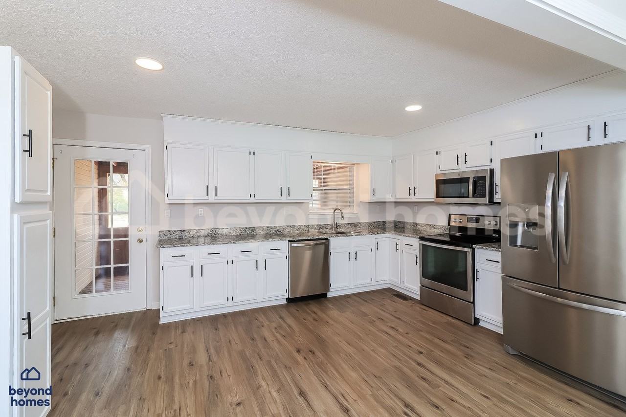 120 Passons Rd - Photo 5 of 18