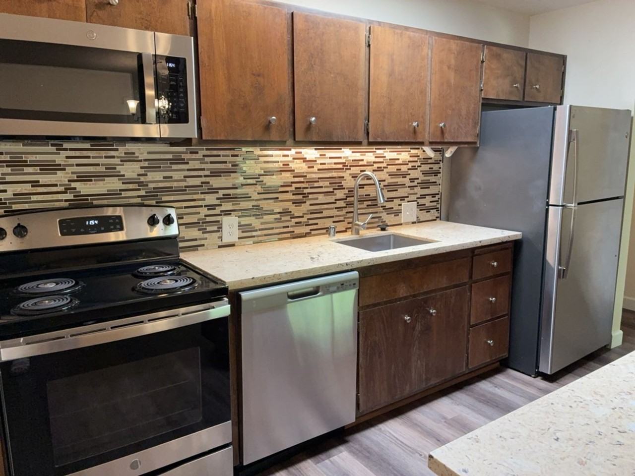 611 Isla Pl - Photo 3 of 23