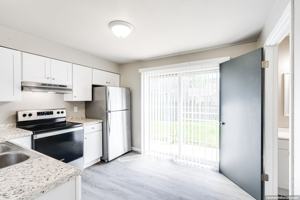 featured image of 1327 Traders Rd