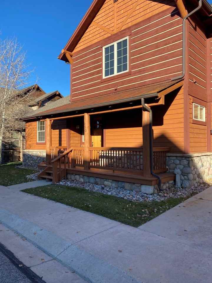 250 Whitehorse Dr - Photo 2 of 11
