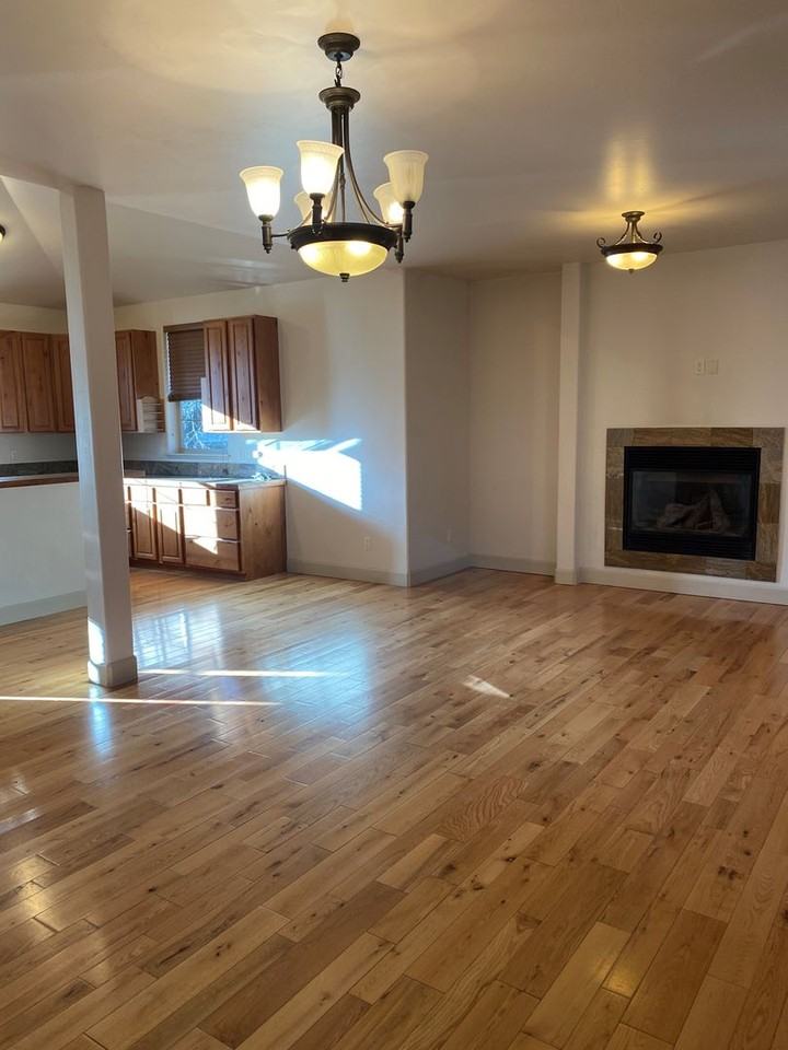250 Whitehorse Dr - Photo 5 of 11