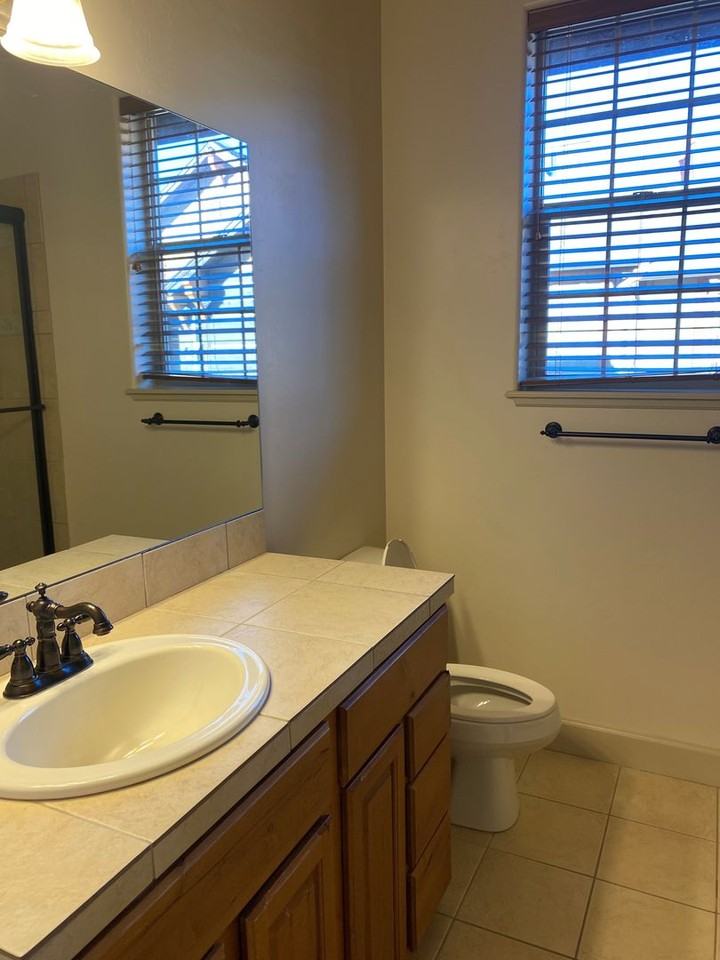 250 Whitehorse Dr - Photo 6 of 11