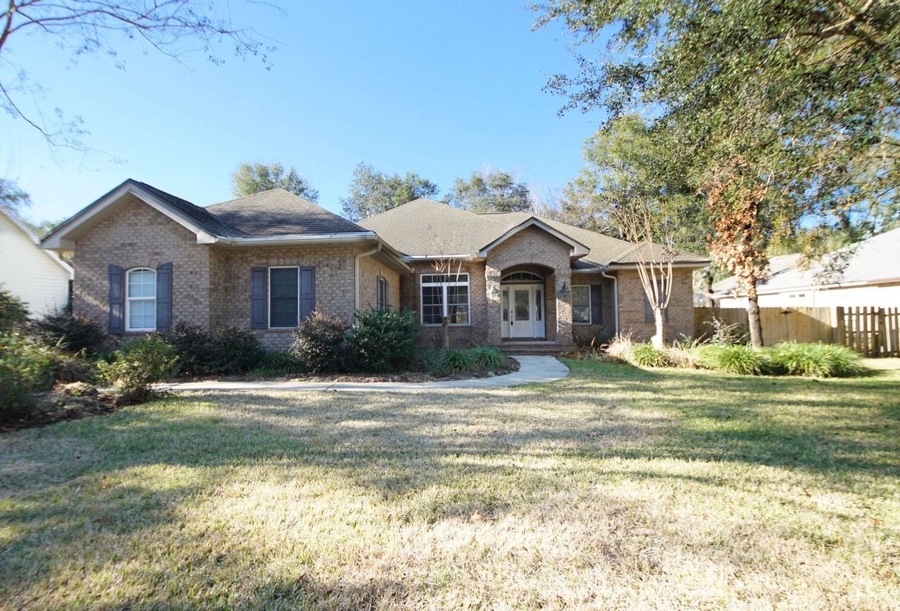 812 Coldwater Creek Cir - Photo 2 of 47