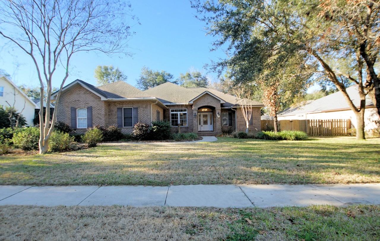 812 Coldwater Creek Cir - Photo 3 of 47