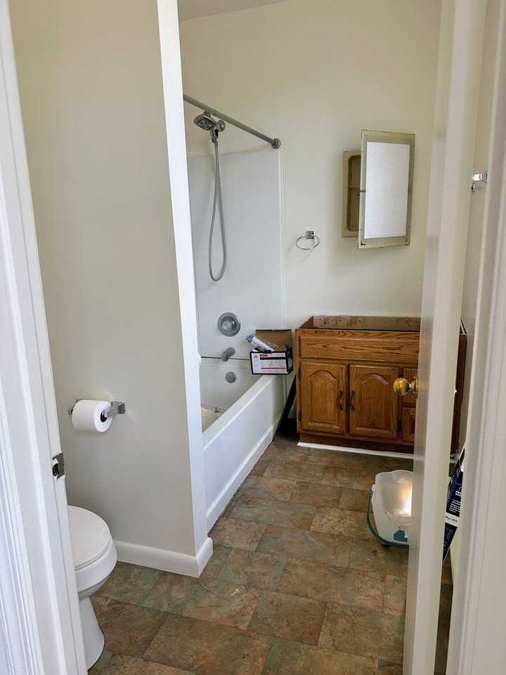 503 Charles St Unit A - Photo 5 of 5