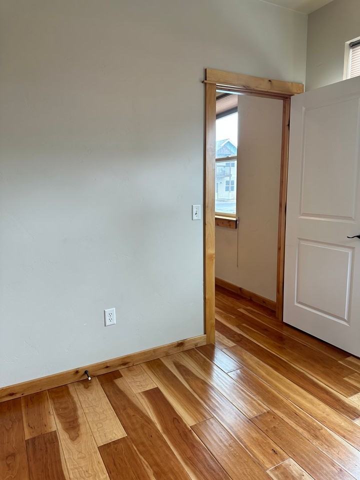 418 Enterprise Blvd #22 - Photo 6 of 32