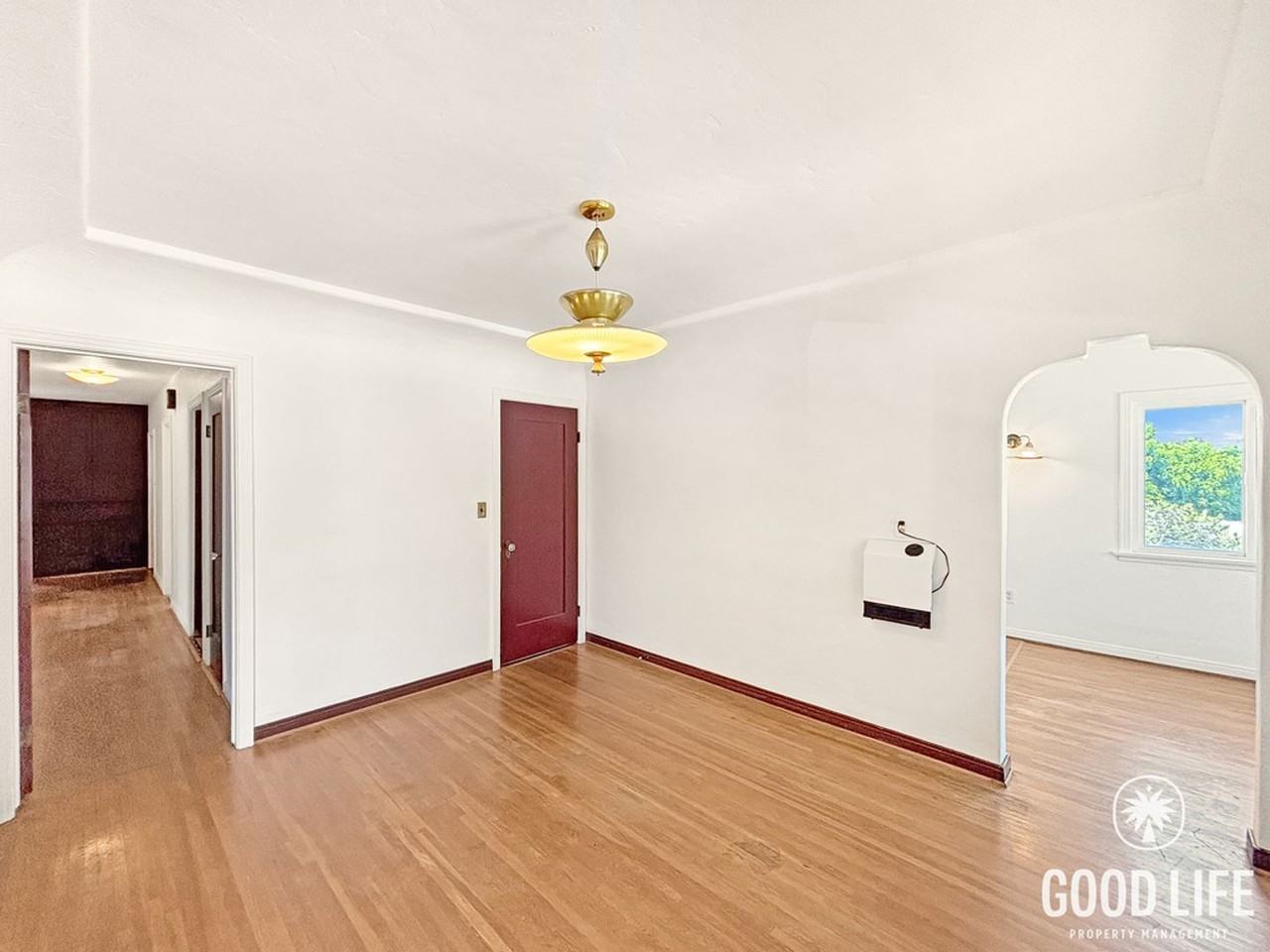 4696 Esther St - Photo 7 of 41