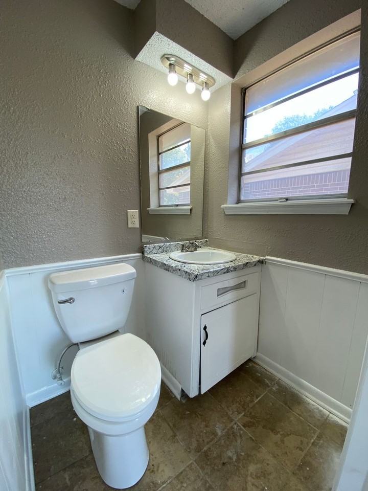 4009 Se 46th St - Photo 7 of 14