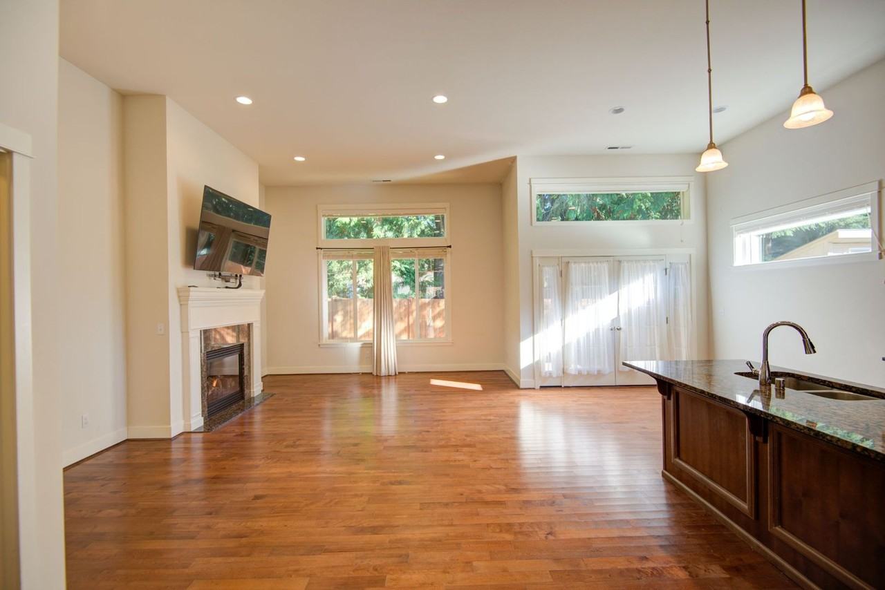 21915 78th Pl W - Photo 4 of 14