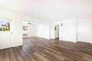 featured image of 8440 Fountain Ave