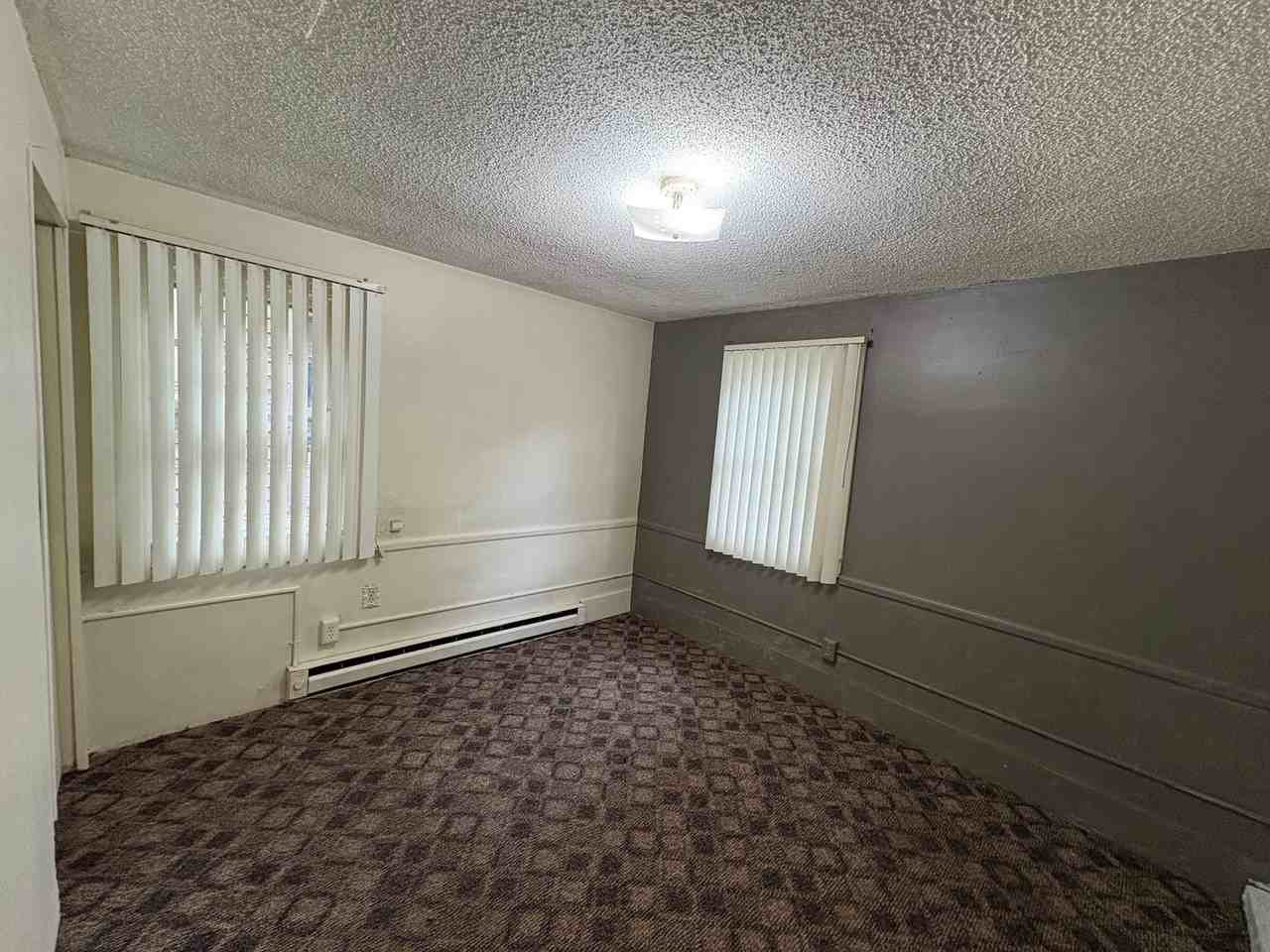 1520 A St - Photo 2 of 8