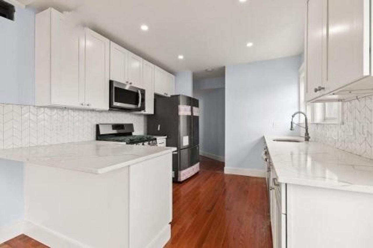 1008 Winthrop Ave - Photo 3 of 18