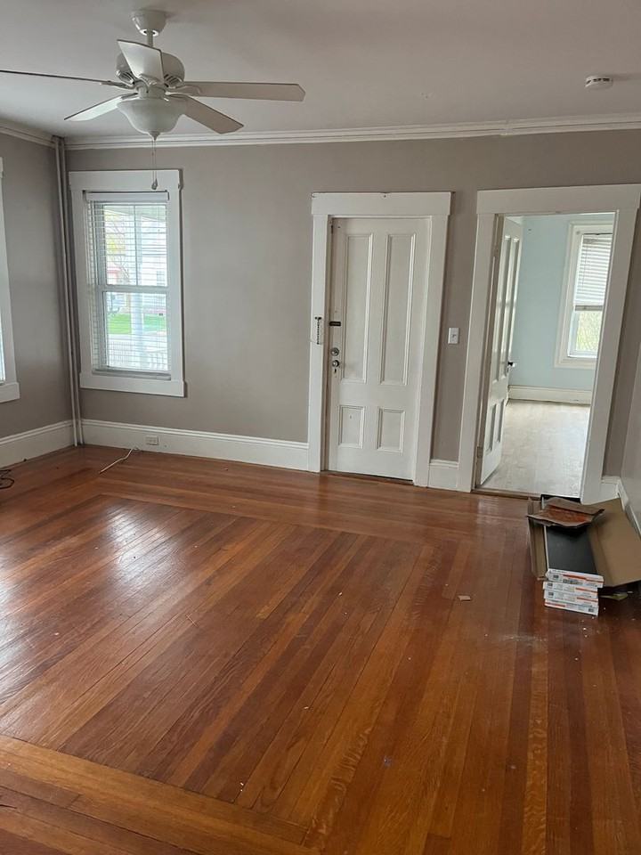 31 Oak St #1 - Photo 5 of 25