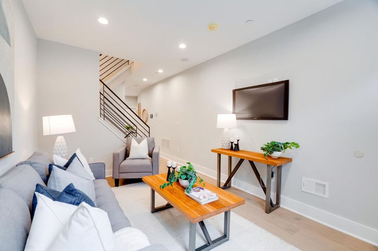 10 E Montgomery Ave - Photo 4 of 46