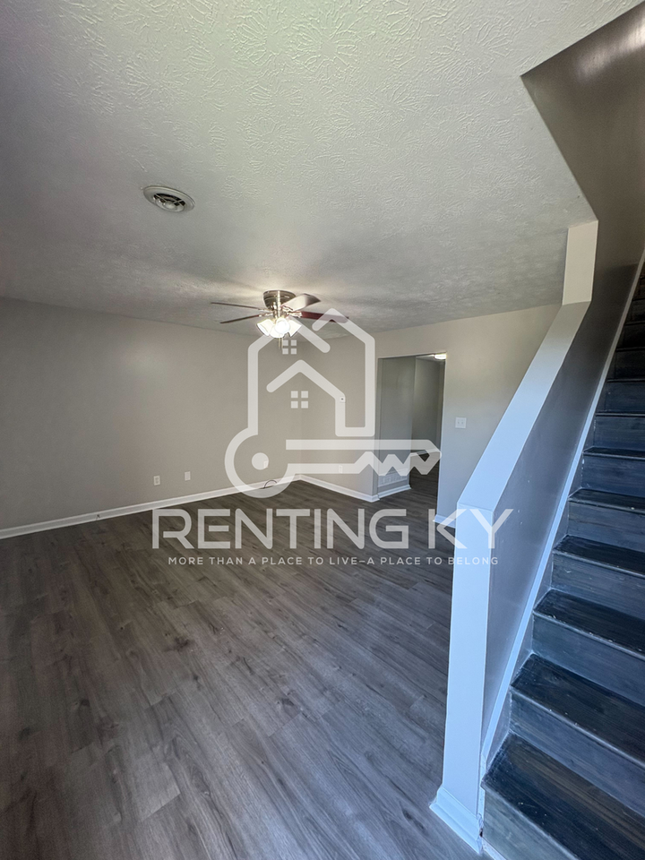 307 Peachtree Rd - Photo 3 of 12
